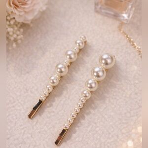 NWT Elegant Pearl Hair Pins Set of Two